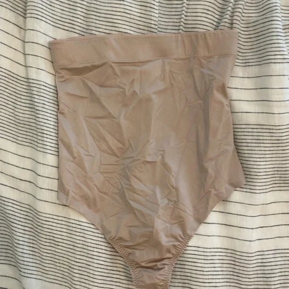 NWOT - SPANX High Waist Thong - medium - Picture 5 of 8